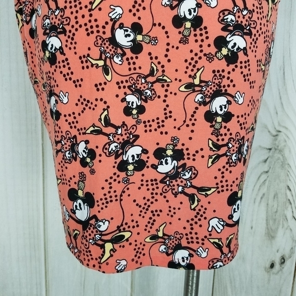 Lularoe Irma Classic Vintage Disney Minnie Mouse Tee Shirt - Picture 6 of 9